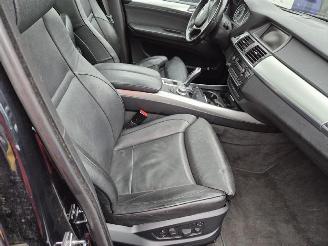 BMW X5 4.8i picture 10