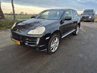 Porsche Cayenne S 4.8 V8 picture 3