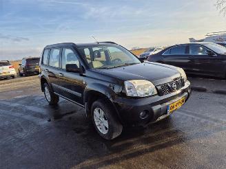 Nissan X-Trail 2.2 dCi picture 4