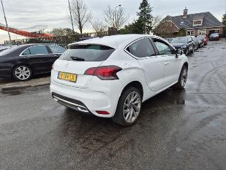 Coche accidentado Citroën DS4 1.6 Vti 2012/7