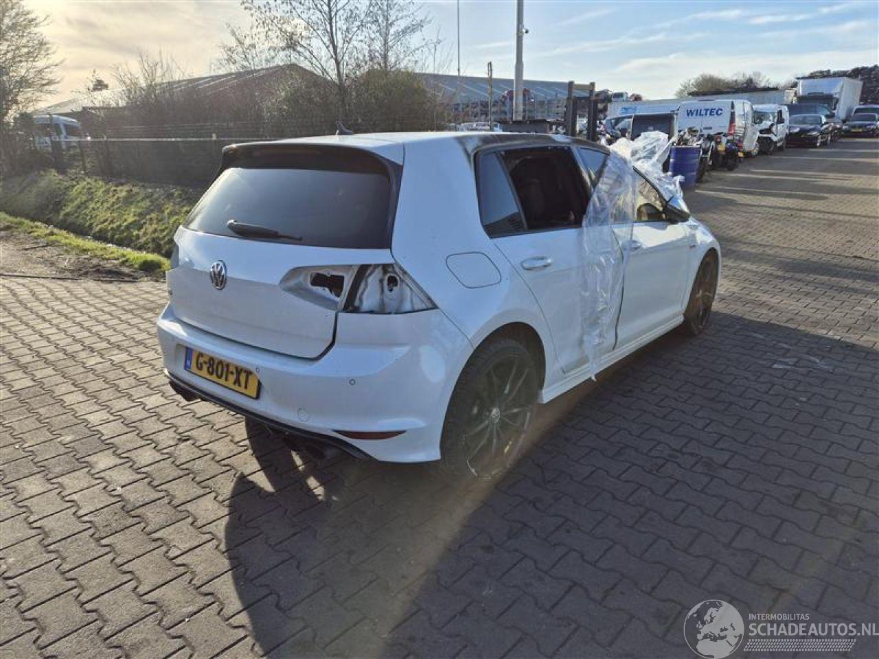 Volkswagen Golf 2.0R 4motion