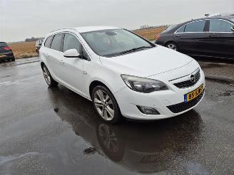 Opel Astra SPORTS TOURER 1.4 Turbo picture 4