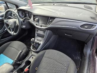 Opel Astra SPORTS TOURER 1.6 CDTi picture 11