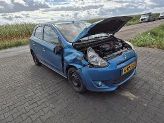 Mitsubishi Space-star 1.0 12v picture 4