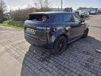 skadebil auto Land Rover Range Rover Evoque P300e 2023/2