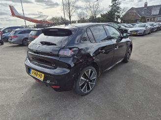 Damaged car Peugeot 208 e 2020/10