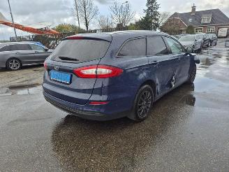 krockskadad bil auto Ford Mondeo Wagon 2.0 TDCi 2016/1