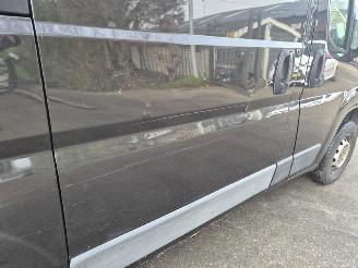 Peugeot Boxer 2.2 HDi picture 6