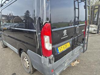 Peugeot Boxer 2.2 HDi picture 8