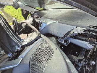 Peugeot 208 1.6 HDi picture 5