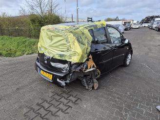 Salvage car Opel Agila 1.2 16v 2013/7