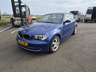 BMW 1-serie 118i picture 3