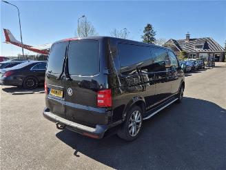krockskadad bil auto Volkswagen Transporter 2.0 TDi DC 2017/6