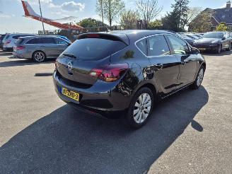 damaged passenger cars Opel Astra 1.7  CDTi 2012/3