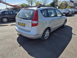 Voiture accidenté Hyundai I-30 Crosswagon 1.4 2010/4