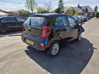 uszkodzony samochody osobowe Kia Picanto 1.0 12v 2021/1