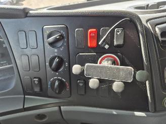 Mercedes Atego 1218 L picture 12