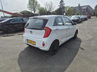 Auto incidentate Kia Picanto 1.0 12v 2014/11