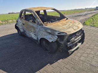 Fiat 500E  picture 5