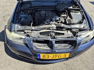 BMW 3-serie 320i Touring picture 6
