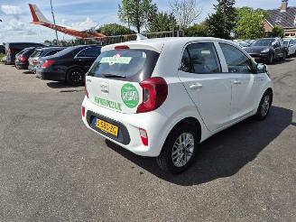 krockskadad bil auto Kia Picanto 1.0 DPi 2023/5