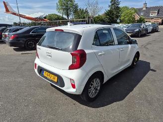 krockskadad bil auto Kia Picanto 1.0 DPi 2023/7