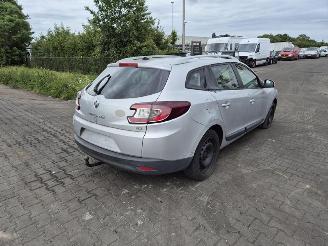 Coche siniestrado Renault Mégane Grandtour 1.9 dCi 2011/1