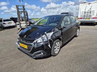 Peugeot 208 1.2 Vti picture 3