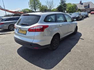 skadebil auto Ford Focus Wagon 1.6 Ti 2012/1