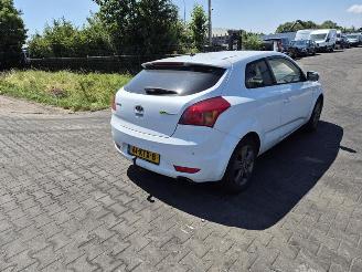 rozbiórka samochody osobowe Kia Pro cee d 1.4 2010/2