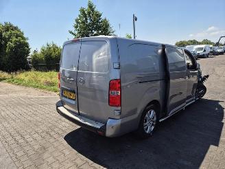 Opel Vivaro 2.0 CDTi picture 1