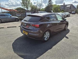 Auto incidentate Opel Astra 1.0 Turbo 2016/3