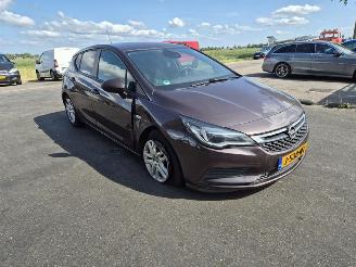 Opel Astra 1.0 Turbo picture 4