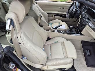 BMW 3-serie 330i Cabrio picture 8