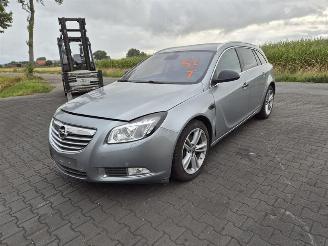 Opel Insignia Sports Tourer picture 3