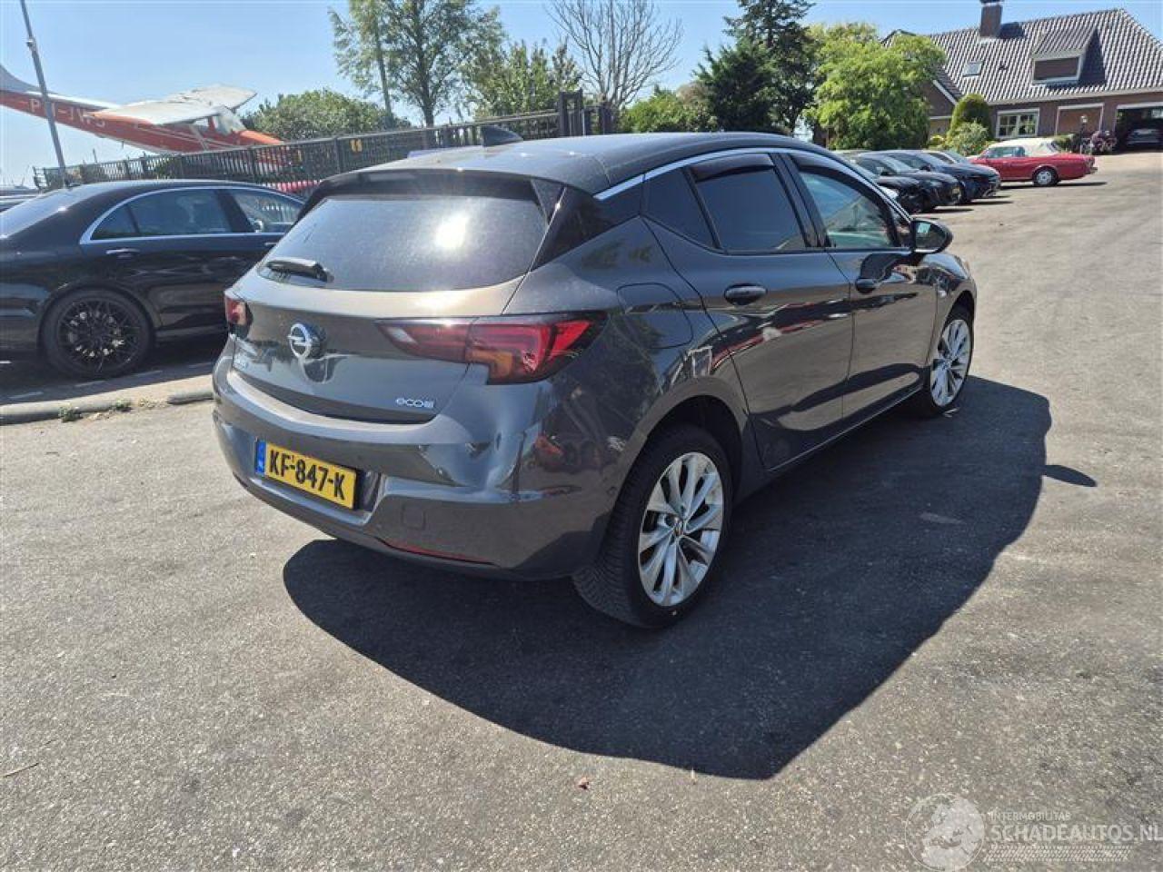 Opel Astra 1.6 CDTi