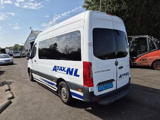 Mercedes Sprinter 214 CDi picture 2
