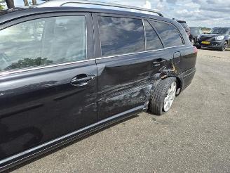 Toyota Avensis Wagon 2.0 16v picture 6