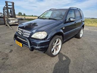 Mercedes ML ML 320 picture 3
