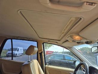 Mercedes ML ML 320 picture 8