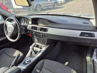 BMW 3-serie 318d Touring picture 8