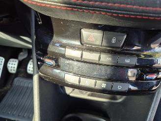 Peugeot 208 1.6 16v GTi picture 6