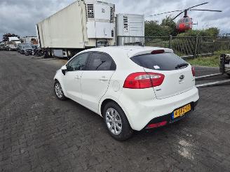 Kia Rio 1.2 picture 2