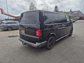 krockskadad bil bedrijf Volkswagen Transporter 2.0 TDi 2018/12