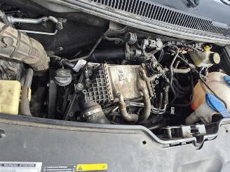 Volkswagen Transporter 2.0 TDi picture 10