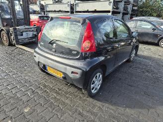 Purkuautot passenger cars Peugeot 107 1.0 12v 2011/9