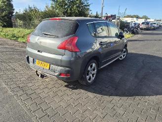 Vrakbiler auto Peugeot 3008 1.6 2011/3