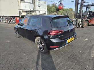 Volkswagen e-Golf  picture 2