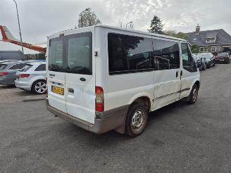 damaged passenger cars Ford Transit 2.2 TDCi 2009/8
