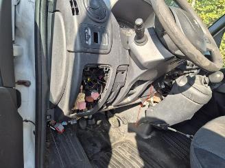 Renault Master 2.3 dCi picture 15